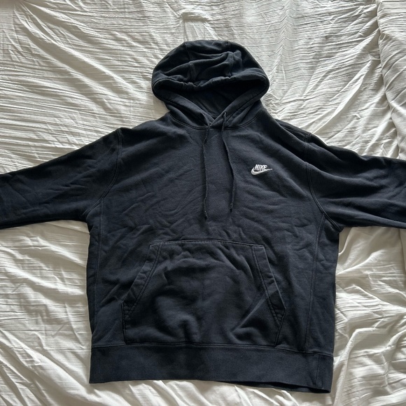 Nike Fleece Sportswear Club Hoodie - Picture 1 of 4